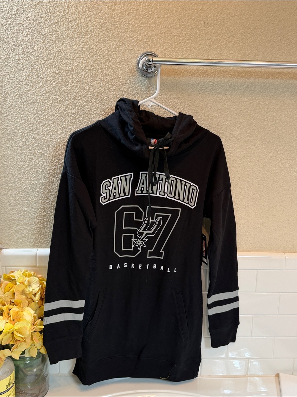 NBA Spurs hoodie Dress with pockets. NEW w tags
